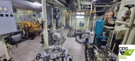 出售47米380座住宿船