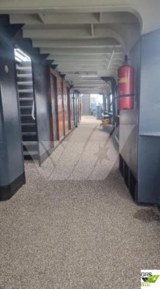 出售47米380座住宿船