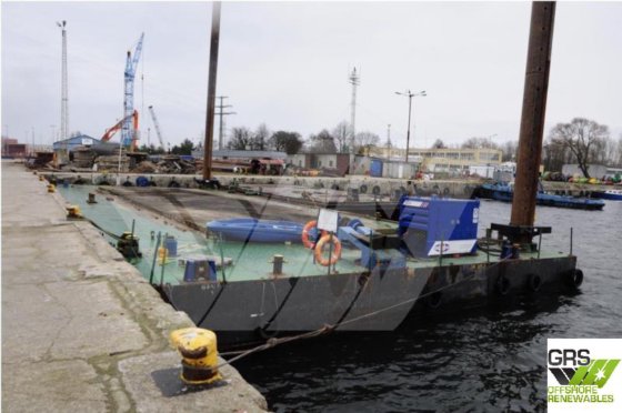 37米 14.63米 浮桥