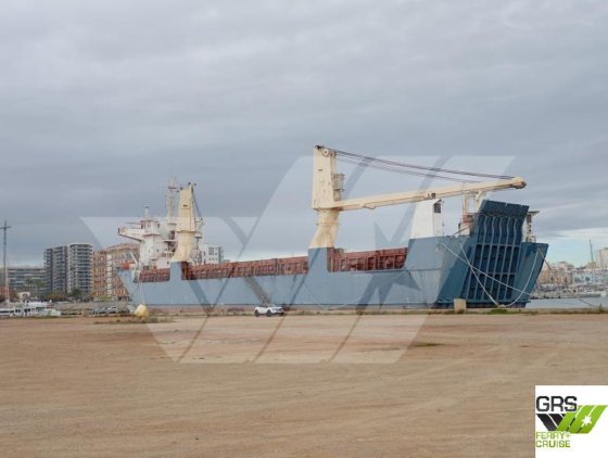 92m、896レーンメーターのRoRo船販売中