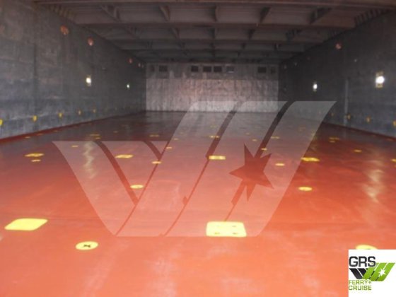 待售92米896车道米滚装船