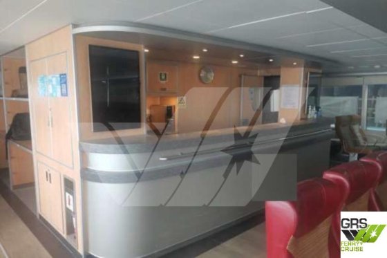 出售42米199座客船