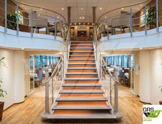 出售132米内河船