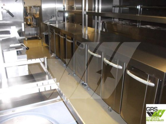 122 座海上住宿模块 / 住宿模块出售 /