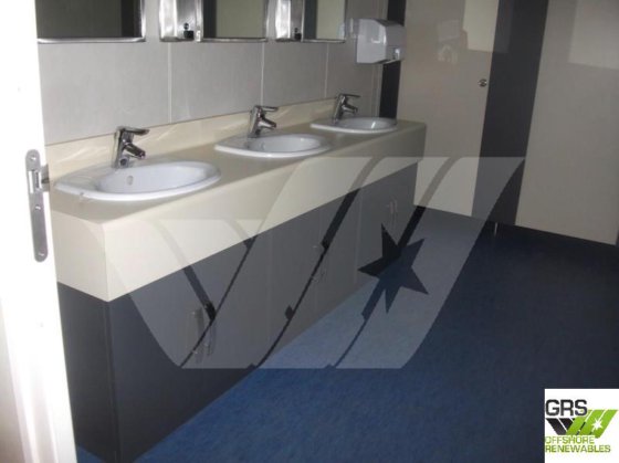 122 座海上住宿模块 / 住宿模块出售 /