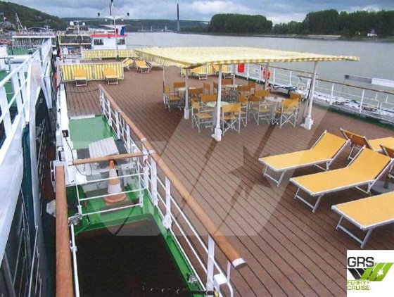 119m、100人乗りクルーズ船販売中