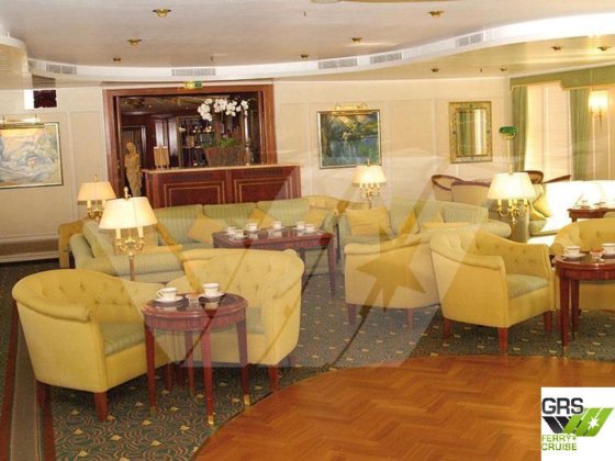 119m、100人乗りクルーズ船販売中