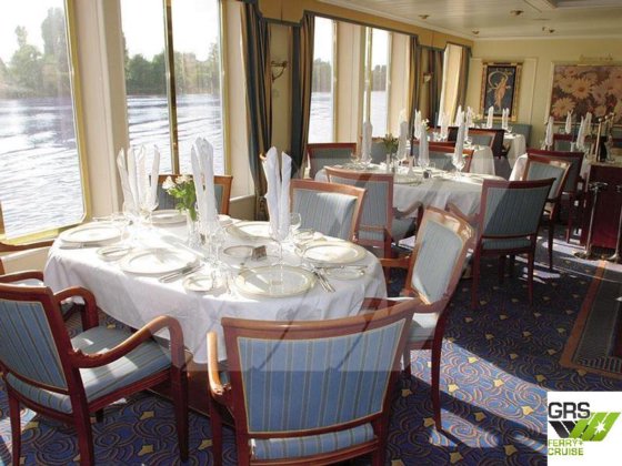 119m、100人乗りクルーズ船販売中