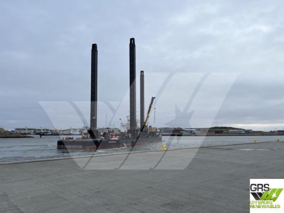 65mバックホー浚渫船販売中