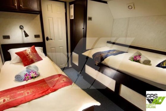 34mの客船を販売します