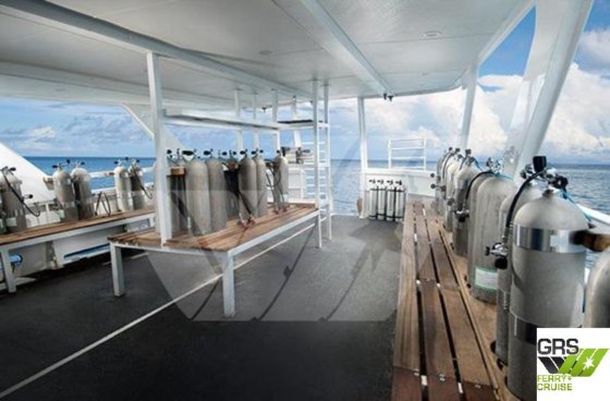 34mの客船を販売します