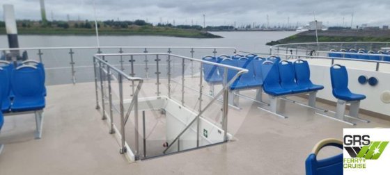 35m、248人乗りの宿泊船を販売します