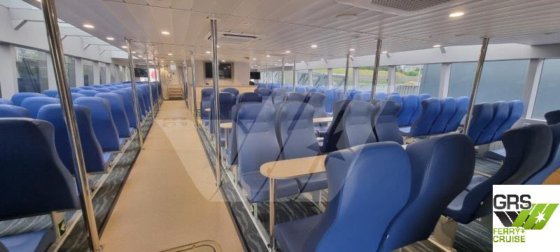 出售35米248人住宿船