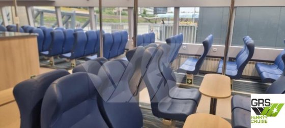 35m、248人乗りの宿泊船を販売します