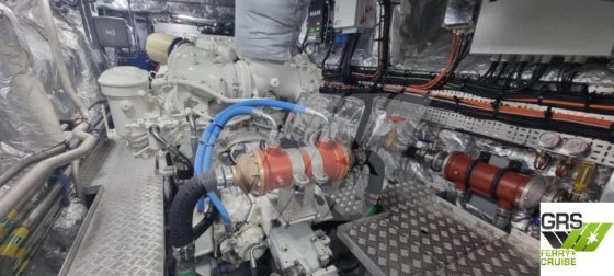 出售35米248人住宿船