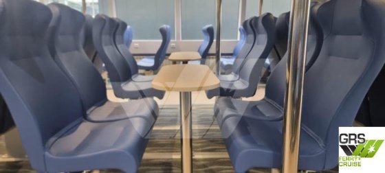 出售35米248人住宿船