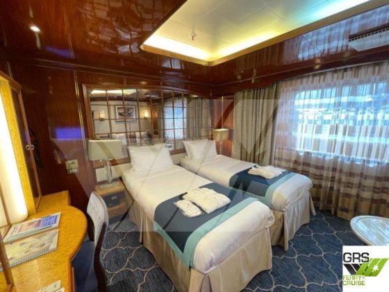 90m、127人乗りクルーズ船販売中