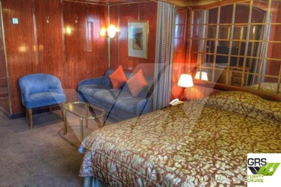 90m、127人乗りクルーズ船販売中