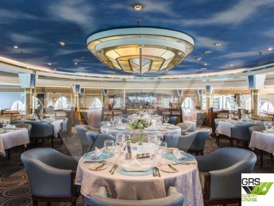 待售164米长、可容纳1076人的邮轮