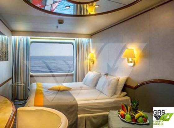 待售164米长、可容纳1076人的邮轮