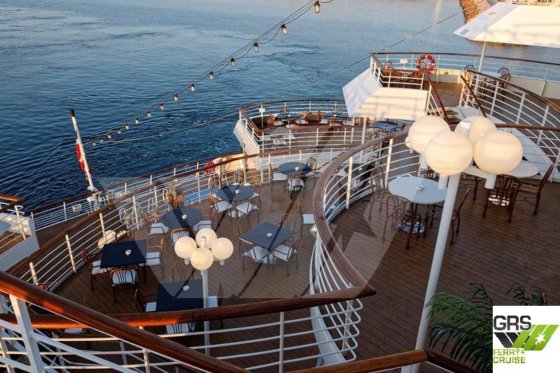 待售164米长、可容纳1076人的邮轮