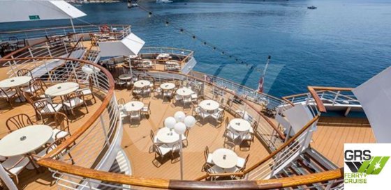 待售164米长、可容纳1076人的邮轮