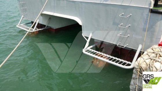 出售40米286座客船