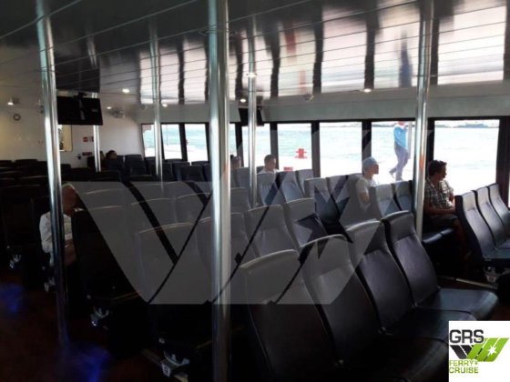 24m、200人収容可能な宿泊船を販売します