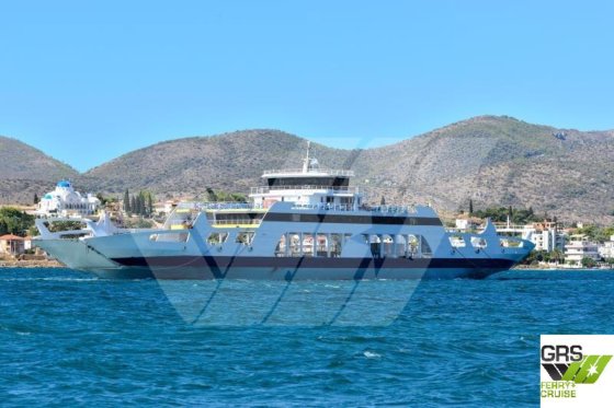 101mの旅客用RORO船を販売します