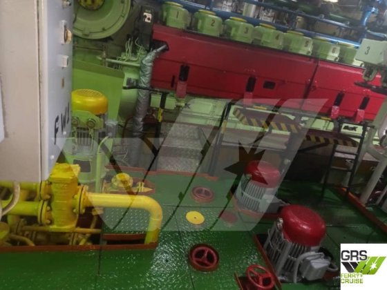 121m 1225レーンメーターのRoRo船販売中