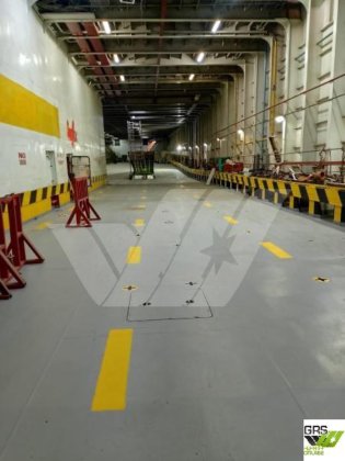 121m 1225レーンメーターのRoRo船販売中