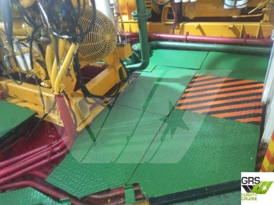 121m 1225レーンメーターのRoRo船販売中