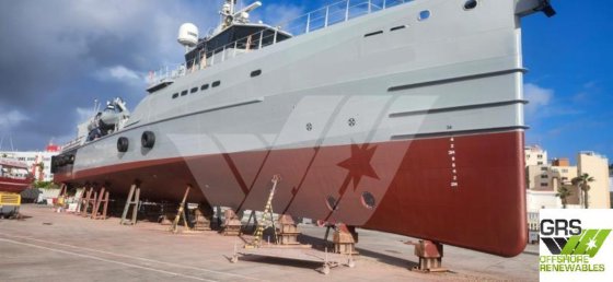 販売用の54m調査船