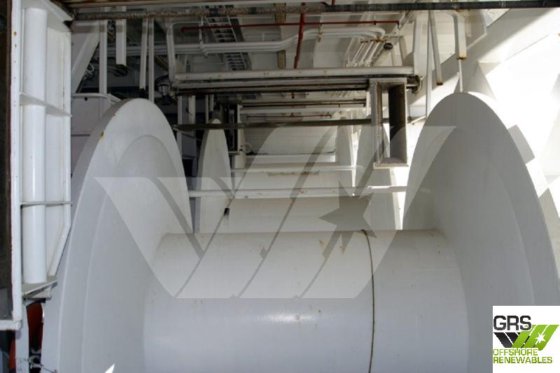 68m、15.6ノットの調査船を販売します