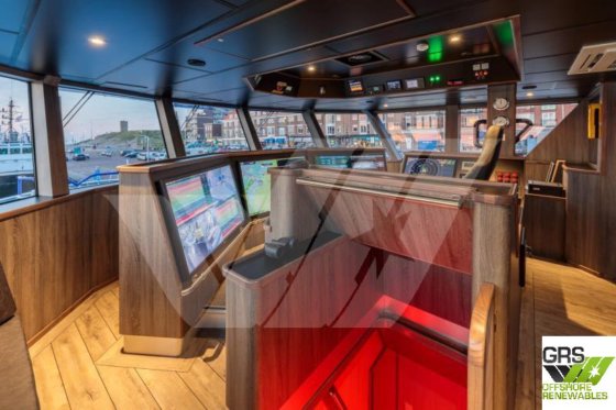 32m 11.5ノットの調査・測量・警備船を販売