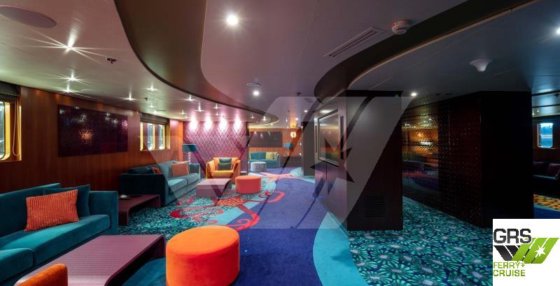 91米长、可载44人的邮轮出售