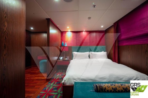 91米长、可载44人的邮轮出售