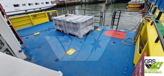 出售22米12人船员转运船