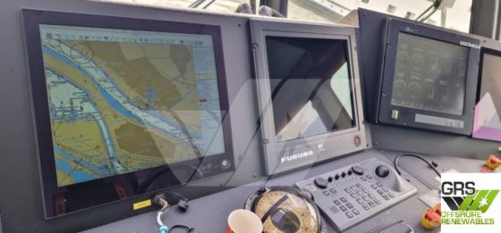 出售22米12人船员转运船