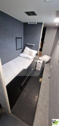 出售22米12人船员转运船