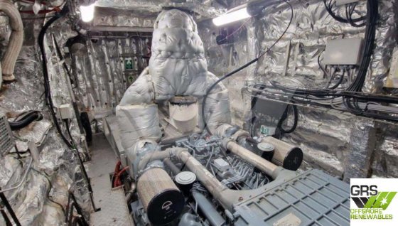 出售22米12人船员转运船