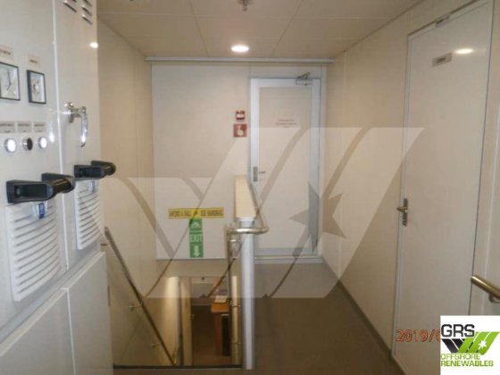 58m、110人乗り乗務員輸送船販売