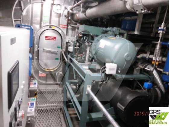 出售58米110座船员转运船