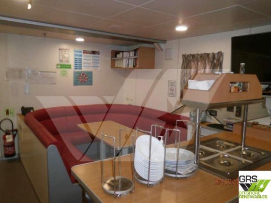 58m、110人乗り乗務員輸送船販売