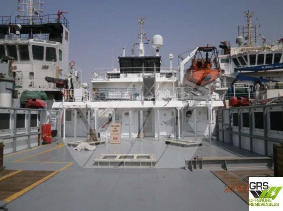 出售58米110座船员转运船