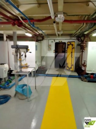 49mの客船を販売します