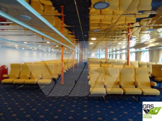 163米 1300名乘客