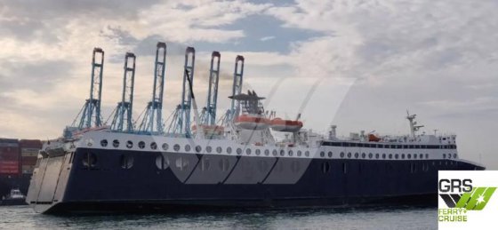 163米 1300名乘客