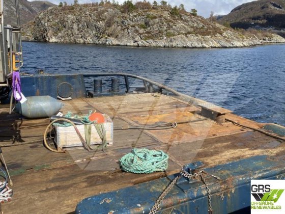 出售23米26吨起重工作船