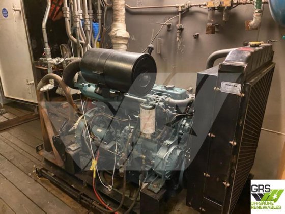 23m 26tクレーン作業船販売中